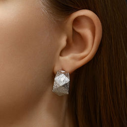 Серьги металл Геометрия объём, цвет серебро - Qf фото 4