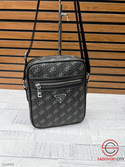 Мужская сумка из кожи 20*24 см.