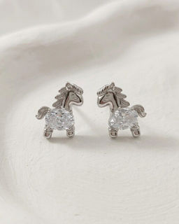 Стильные серьги