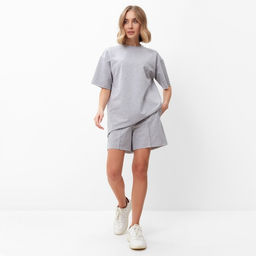 Костюм спортивный женский: футболка, шорты, MINAKU: Casual Collection, светло-серый, размер 44