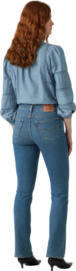 Джинсы женские