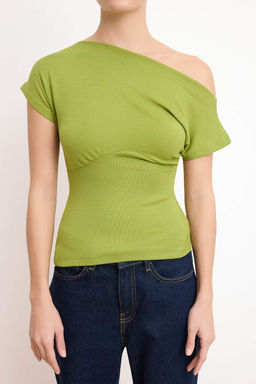 Siyah Fitted/Vucuda Oturan Asimetrik Yaka Kolsuz Yumusak Orme Bluz TWOSS26BZ00360 - Trendyolmilla фото 9