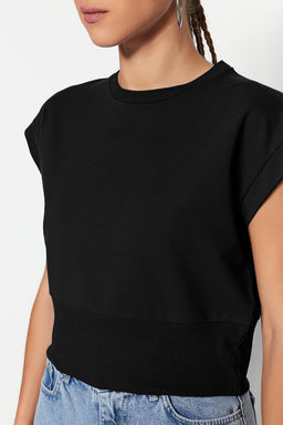 Trendyolmilla Ekru Fitted/Vucuda Oturan Bisiklet Yaka Dusuk Kol Ince Orme Bluz TWOSS22BZ0798  фото 17