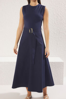 TRENDYOLMILLA Haki Kemerli A Kesim Midi Gabardin Dokuma Elbise TWOSS25EL00055  фото 4