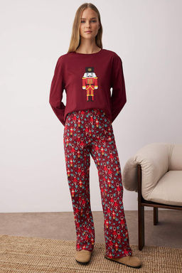 Trendyolmilla Bordo %100 Pamuklu Y?lbas? Temal? Orme Pijama Tak?m? THMAW23PT00318