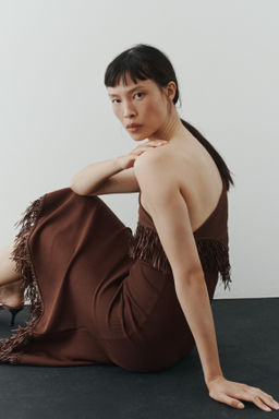 Vestido de un hombro con flecos - H&m фото 5