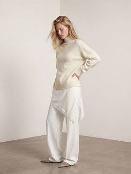 Bal?k?? Yaka Metal Aksesuarl? Kad?n Triko Kazak