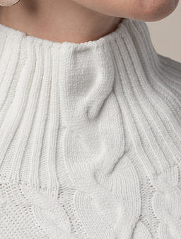 Свитер фактурной вязки с узором косы - Vilatte фото 2
