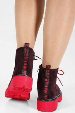 Ботинки на тракторной подошве женские