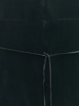 Блузка из вискозы с тонким поясом / Zarina