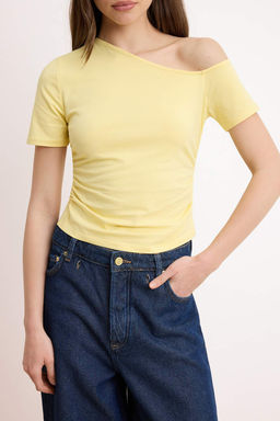 Trendyolmilla Siyah Buzgulu Asimetrik Yaka Esnek Orme Bluz TWOSS24BZ00073  фото 31