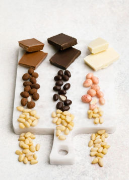 Ядро кедрового ореха в молочном шоколаде ассорти, 150 г - Сибирский кедр фото 3