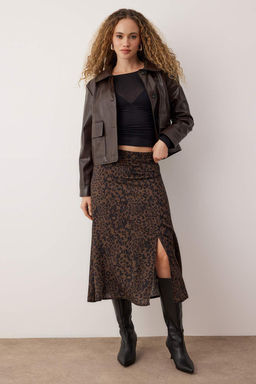 TRENDYOLMILLA Siyah Y?rtmac Detayl? Cicek Desenli Viskon Kumasl? Midi Dokuma Etek TWOSS20ET0230 фото 24