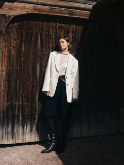 Буклированный шерстяной жакет с брошью / Zarina