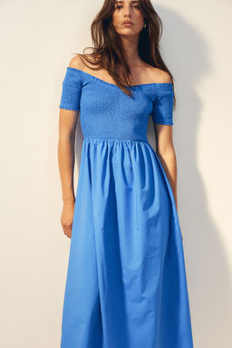 Vestido off-the-shoulder con cuerpo nido de abeja