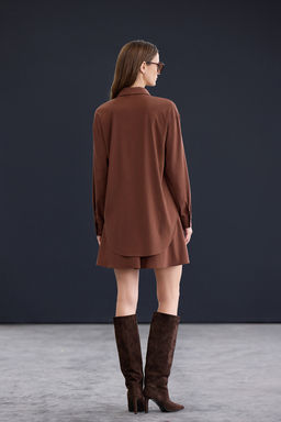 Trendyol Studio Kahverengi K?sa / Mini Esnek Gomlek Detayl? Dokuma Elbise TWOAW26EL00308 - Trendyolmilla фото 4