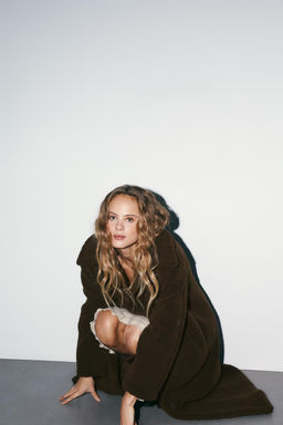 FAUX SHEARLING COAT - Zara фото 21