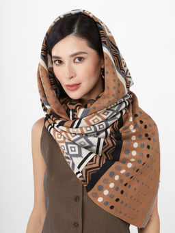 в составе ШЕРСТЬ и КАШЕМИР Большой, мягкий, теплый однотонный двусторонний палантин.