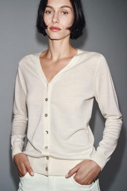 100% WOOL V-NECK CARDIGAN - Zara фото 2