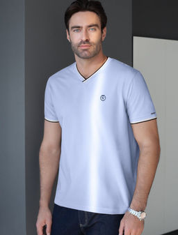 Футболка с V-вырезом из премиального хлопка с эластаном - Vilatte фото 6