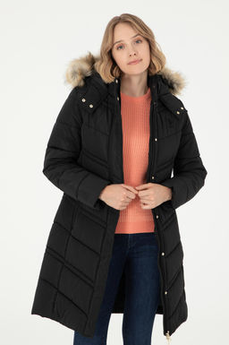 Женское черное пальто