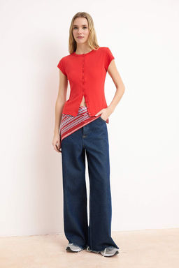 K?rm?z? Dugmeli Fitted/Vucuda Oturan Orme Bluz TWOSS25BZ00281