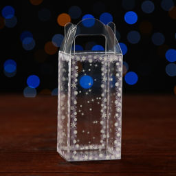 Цена за 5 шт. Складная коробка из PVC 4 x 4 x 8 см Зимушка