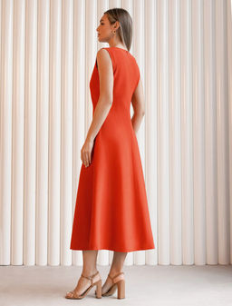 Платье из плотного лиоцелла