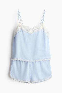 Pijama de sat?n con ribetes de encaje