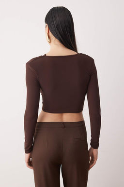 Kahverengi Toka Detayl? V Yaka Uzun Orme Sandy Party Bluz TPRAW26BZ00063