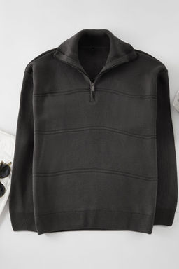 TRENDYOL MAN Fume Oversize Fermuarl? Yaka Duz Kazak TMNAW25KZ00080