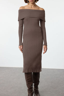 Vizon Duz Midi Basic Carmen Yaka Triko Elbise TWOAW25EL00033