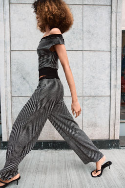 PANTAL?N BOUCL? RAYAS / Negro / Crudo - Zara фото 4