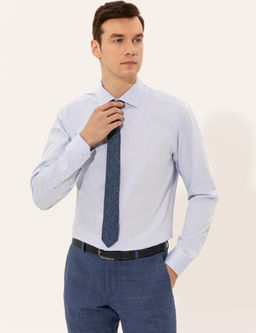 Голубая базовая рубашка зауженного кроя с длинным рукавом