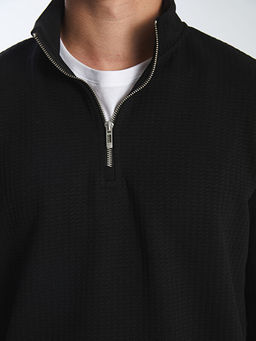 Dik Yaka Erkek Sweatshirt