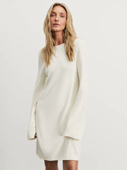 Вязаное мини платье из вискозы с открытой спиной / Zarina