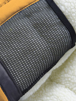 Парка зимняя подростковая для мальчика с капюшоном желтого цвета 9533J