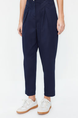 Lacivert Pamuklu Havuc Kal?p Serit Detayl? Dokuma Pantolon TWOAW22PL0342
