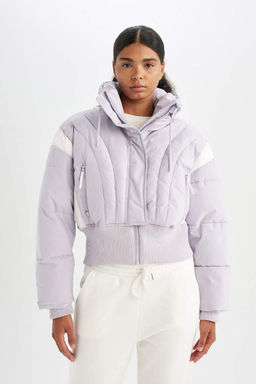 Водоотталкивающая укороченная водонепроницаемая куртка-пуховик с капюшоном и карманом на молнии DeFactoFit  фото 3