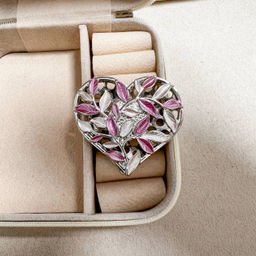 61938350 Брошь на магните