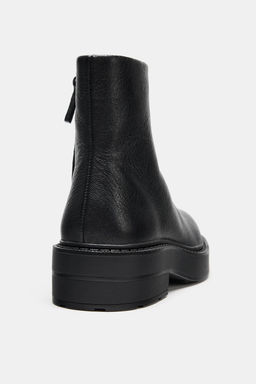 FLAT WATER-REPELLENT LEATHER ANKLE BOOTS - Zara фото 7