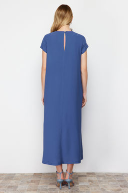 Mavi Duz Kesim Bisiklet Yaka Cep Detayl? Aerobin Midi Dokuma Elbise TWOSS24EL00670 - Trendyolmilla фото 6