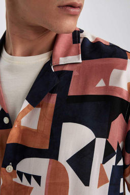 Рубашка обычного кроя с открытым воротником и короткими рукавами - Defacto фото 6