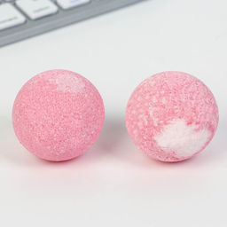 Подарочный набор «С 8 марта!», блокнот А6, 32 листа, ручка, бурлящий шар 40 г, 2 шт.