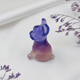 Фигурка резная "Французский бульдог" из Флюорита