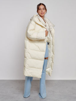 Пальто утепленное молодежное зимнее женское светло-бежевого цвета 52395SB - Holdluck фото 15