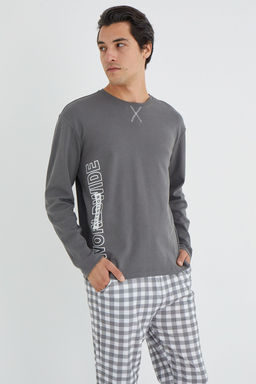 TRENDYOL MAN Antrasit Regular Fit Ekose Orme Pijama Tak?m? TMNAW25PT00064