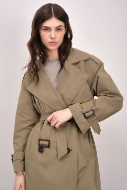 Двубортный темно-бежевый плащ-макси