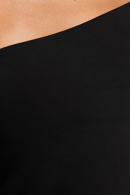 Siyah Tek Omuz Pamuklu Esnek Fitted/Vucuda Oturan Crop Orme Bluz TWOAW24BZ00099