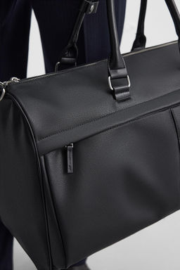 TEXTURED TRAVEL BAG